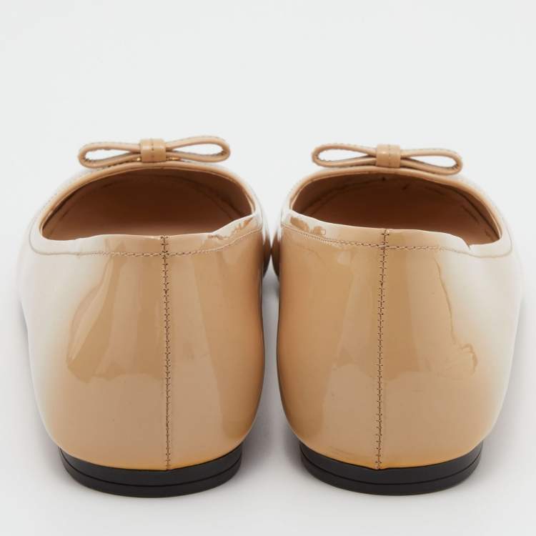 Pre Owned Prada Beige Patent Leather Bow Ballet Flats Size 38.5