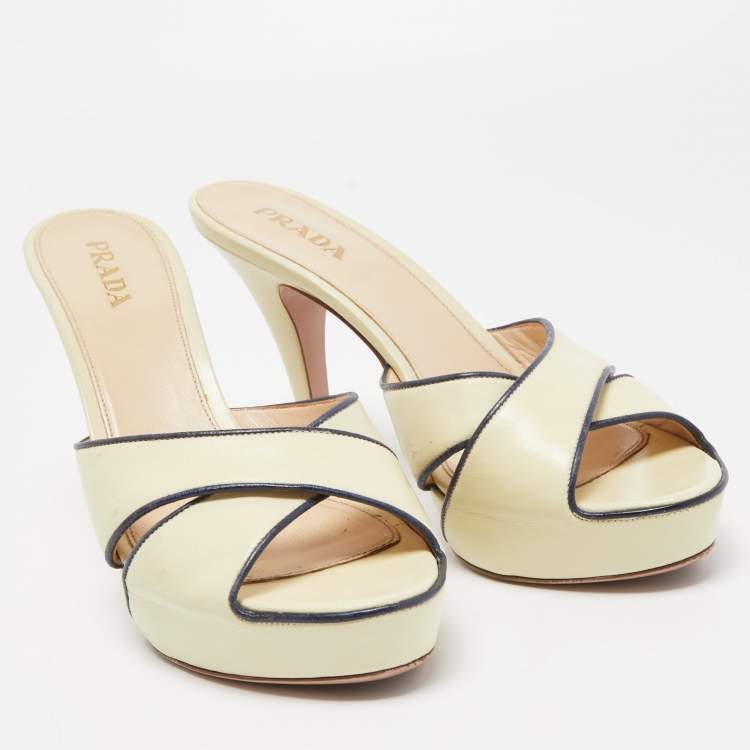 Pre Owned Prada Cream/Navy Blue Leather Cross Strap Slide Sandals Size 39