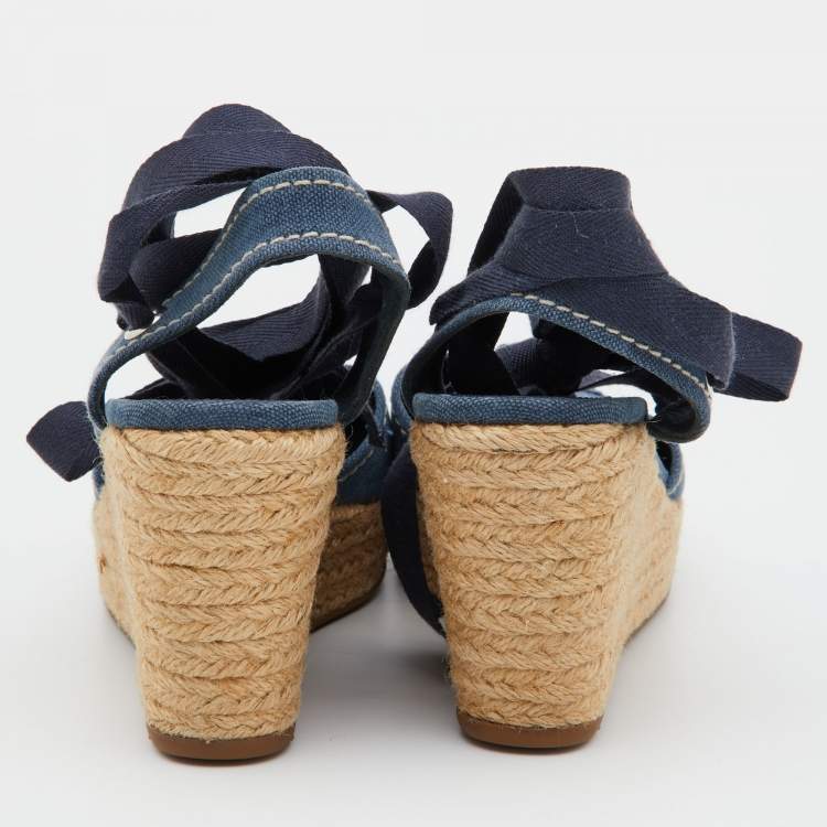 مملوكة مسبقًا Prada Navy Blue Denim Espadrille Wedge Ankle Tie Pumps Size 36.5
