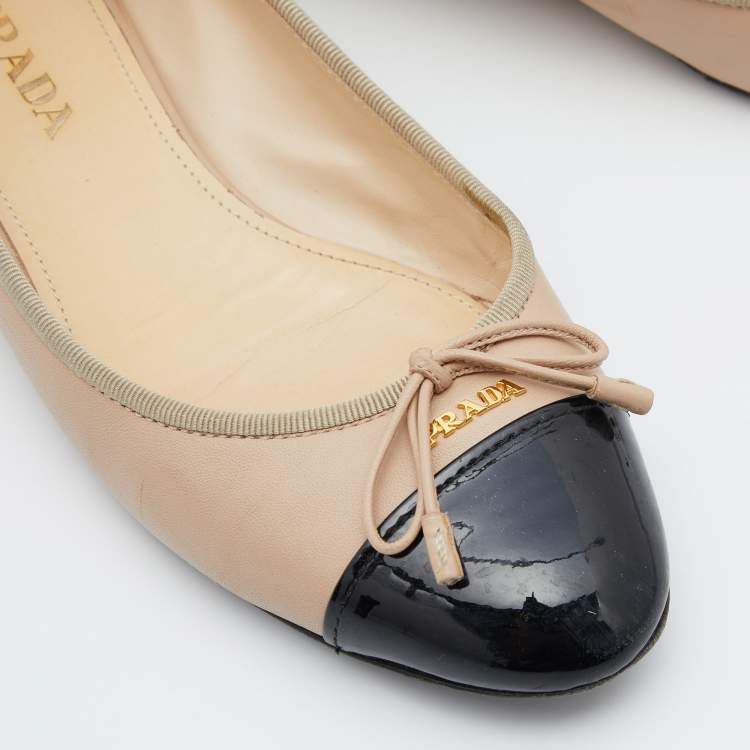 Pre Owned Prada Beige/Black Patent and Leather Cap Toe Bow Ballet Flats Size 39