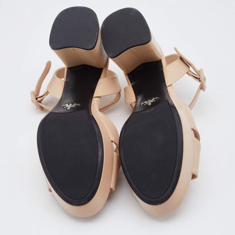 Pre Owned Prada Beige Patent Leather Criss Cross Ankle Strap Block Heel Platform Sandals Size 37.5