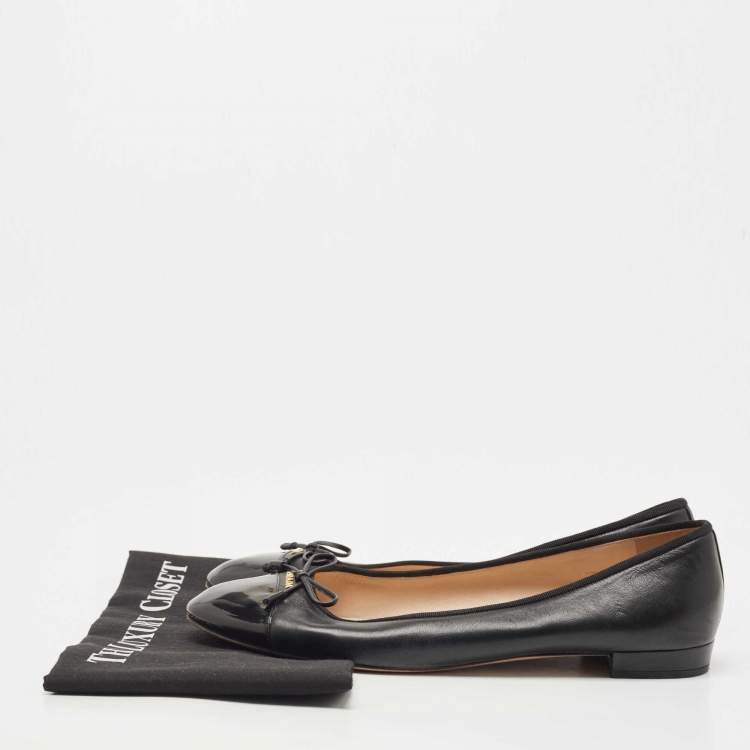 Pre Owned Prada Black Leather and Patent Cap Toe Bow Ballet Flats Size 42
