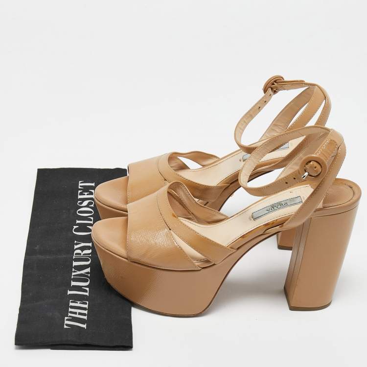 Pre Owned Prada Beige Saffiano Vernice Leather Platform Ankle Strap Sandals Size 37.5