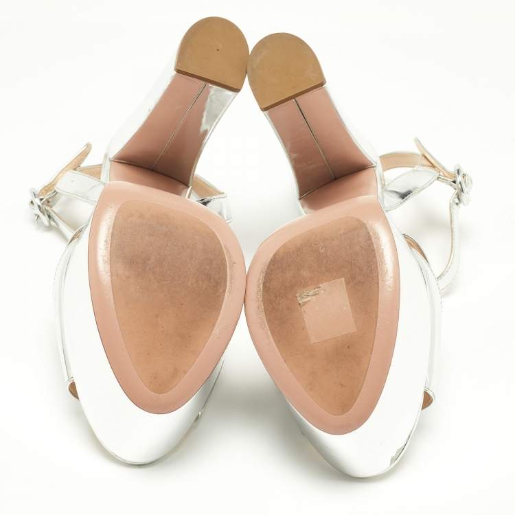 مملوكة مسبقًا Prada Metallic Silver Leather Platform Ankle Strap Sandals Size 37