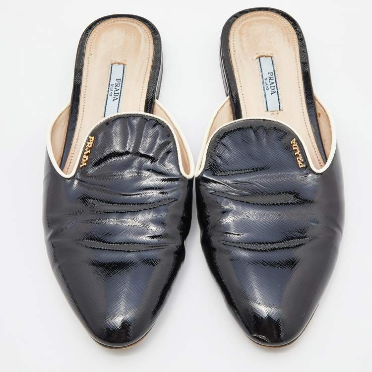 Pre Owned  Prada Black Patent Leather Flat Mules Size 39
