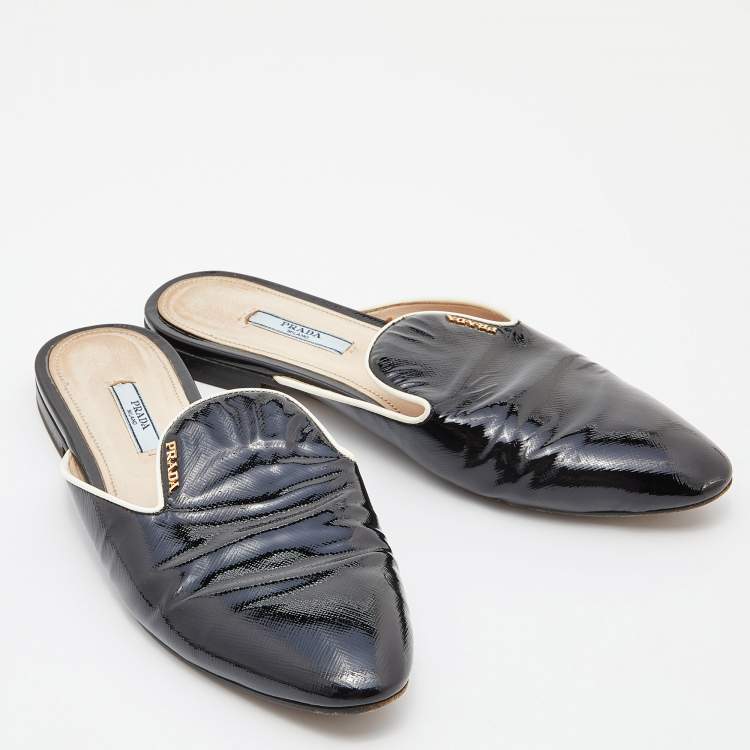 Pre Owned  Prada Black Patent Leather Flat Mules Size 39