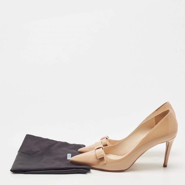 Pre Owned Prada Beige Patent Leather Bow Detail Pumps Size 37