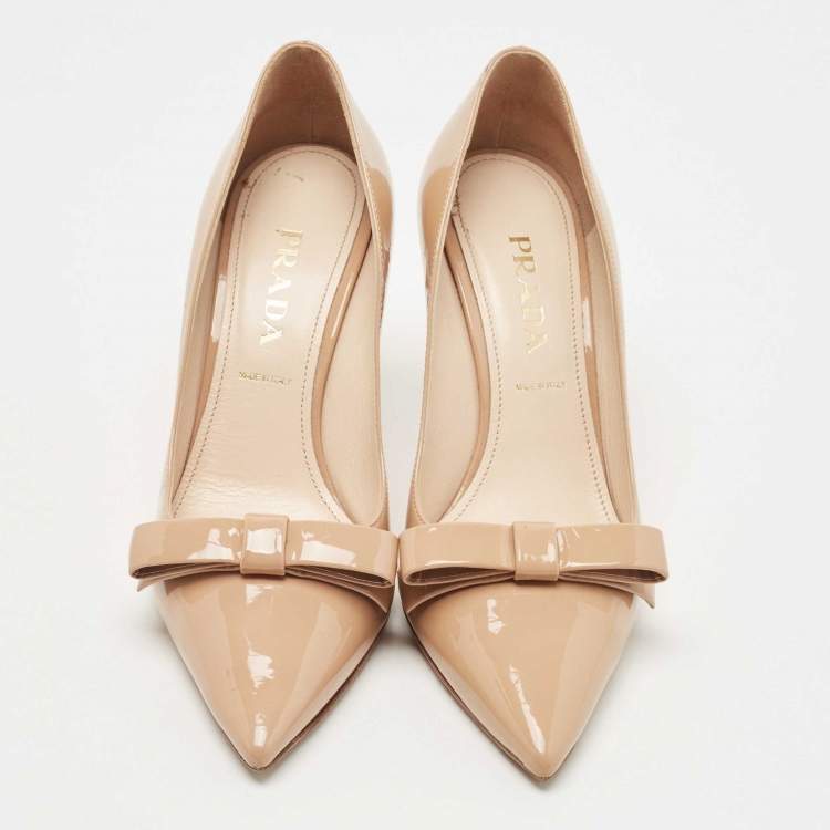 Pre Owned Prada Beige Patent Leather Bow Detail Pumps Size 37