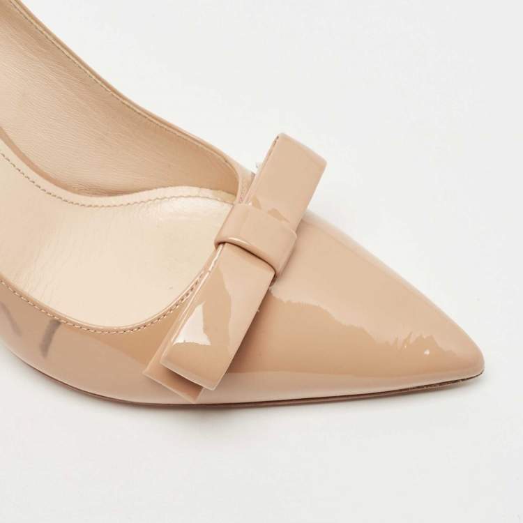Pre Owned Prada Beige Patent Leather Bow Detail Pumps Size 37