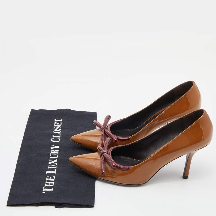 Pre Owned Prada Brown/Red Patent Leather Bow Pointed Pumps Size 39.5