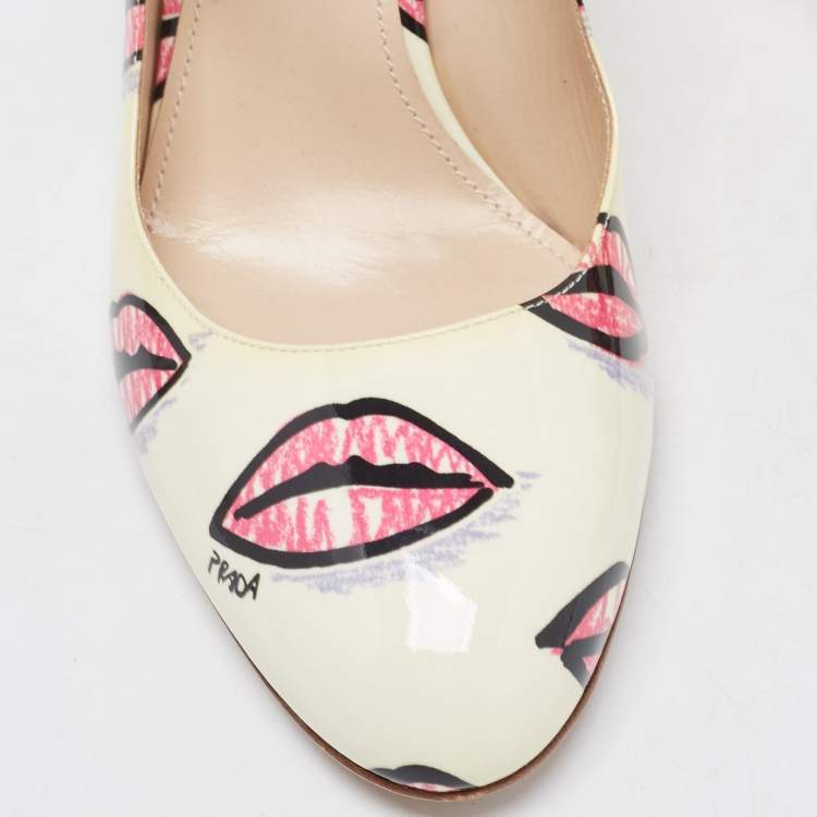 Pre Owned Prada Beige Lip Print Patent Leather Block Heel Pumps Size 38