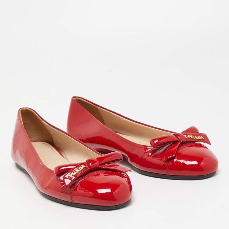 Pre Owned Prada Red Patent Leather Bow Ballet Flats Size 38