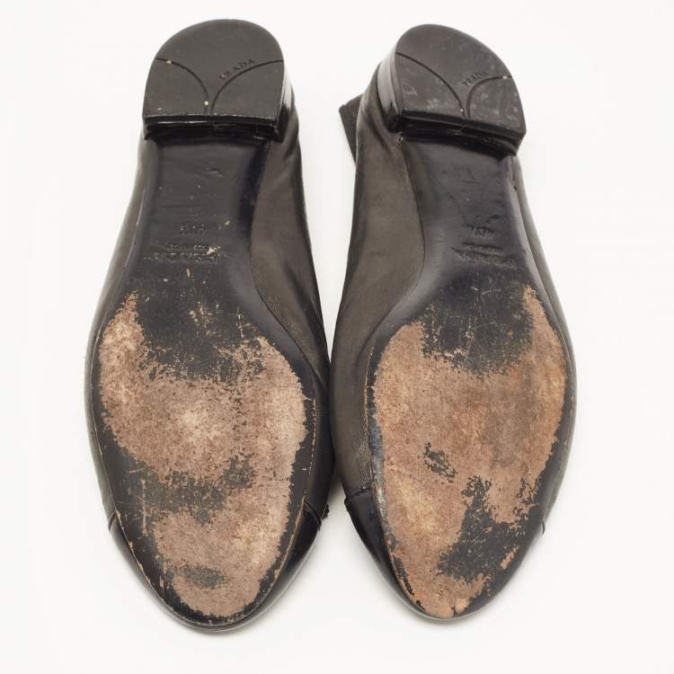 Pre Owned Prada Black Leather and Patent Cap Toe Bow Ballet Flats Size 40.5 