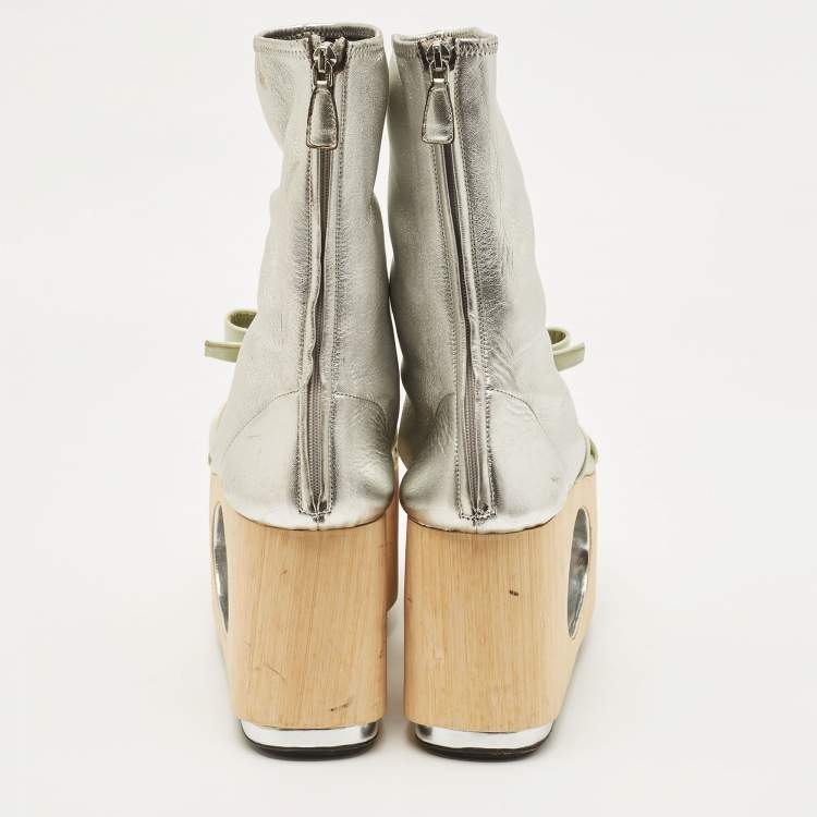 Pre Owned Prada Silver/Mint Green Leather and Satin Bow Platform Sandals Size 40