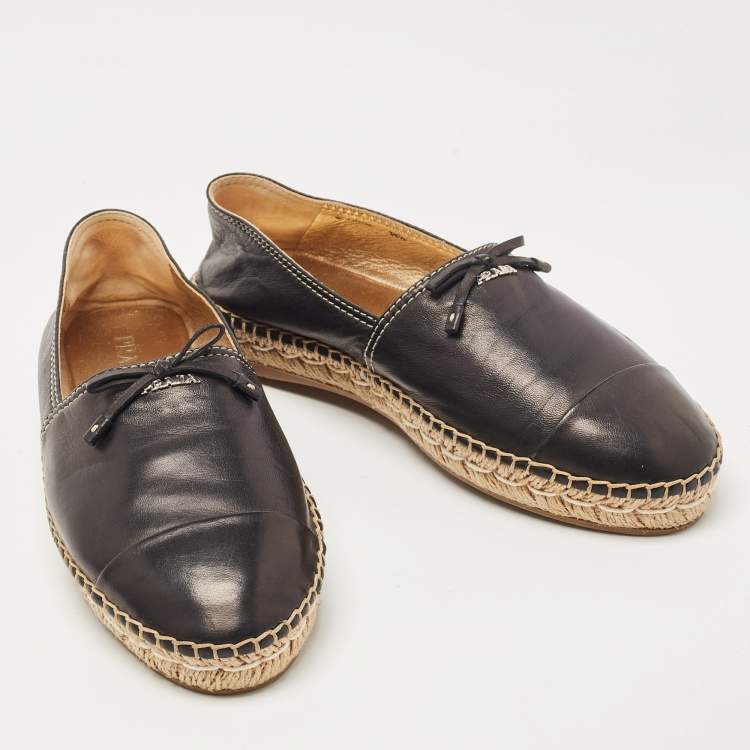 مملوكة مسبقًا Prada Black Leather Bow Espadrille Flats Size 38.5