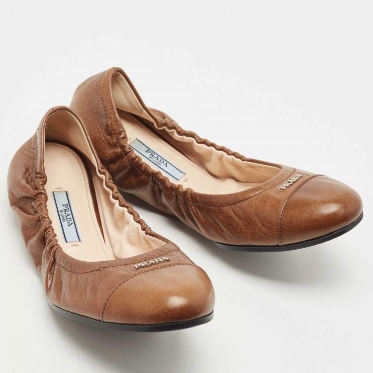 Pre Owned Prada Brown Leather Scrunch Ballet Flats Size 38.5 