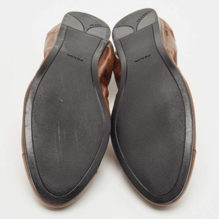 Pre Owned Prada Brown Leather Scrunch Ballet Flats Size 38.5 