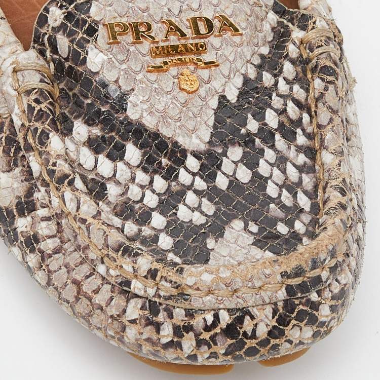 Pre Owned Prada Grey Python Embossed Leather Scrunch Slip On Loafers Size 36