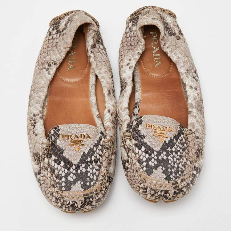 Pre Owned Prada Grey Python Embossed Leather Scrunch Slip On Loafers Size 36