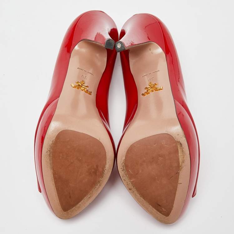 Pre Owned Prada Red Patent Leather Peep Toe Platform Pumps Size 39