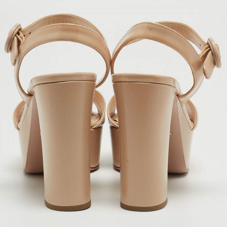 Pre Owned Prada Beige Patent Leather Block Heel Platform Sandals Size 38