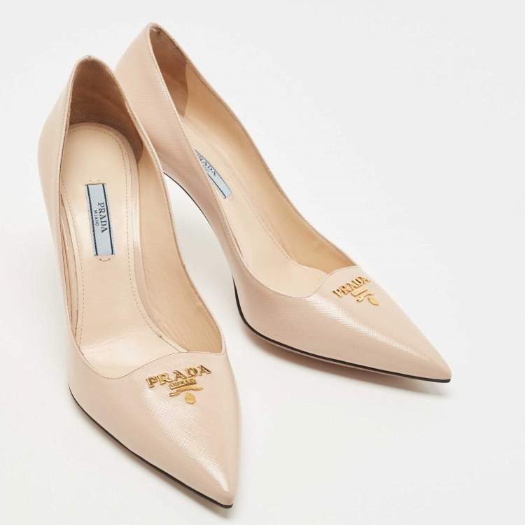 Pre Owned Prada Beige Saffiano Patent Leather Pointed Toe Pumps Size 39