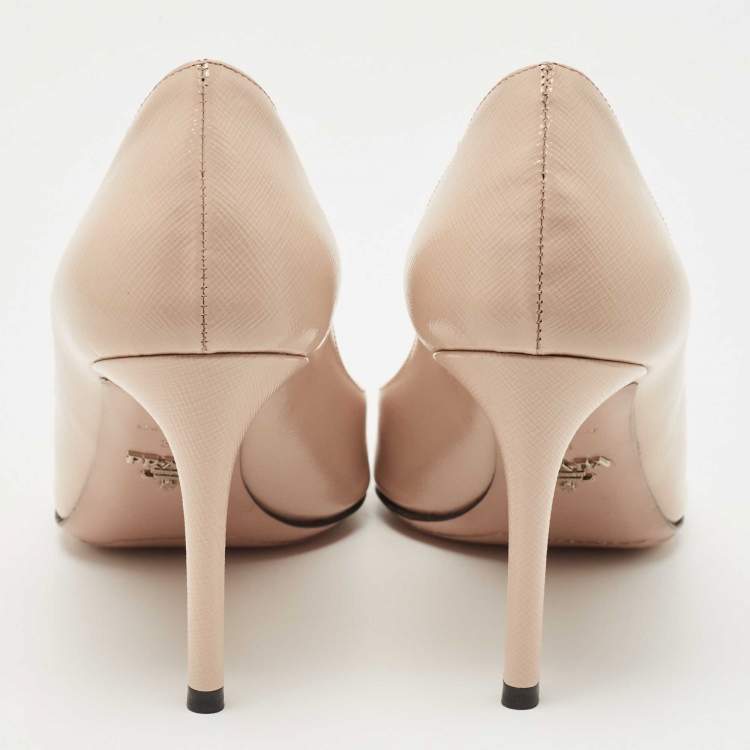 Pre Owned Prada Beige Saffiano Patent Leather Pointed Toe Pumps Size 39