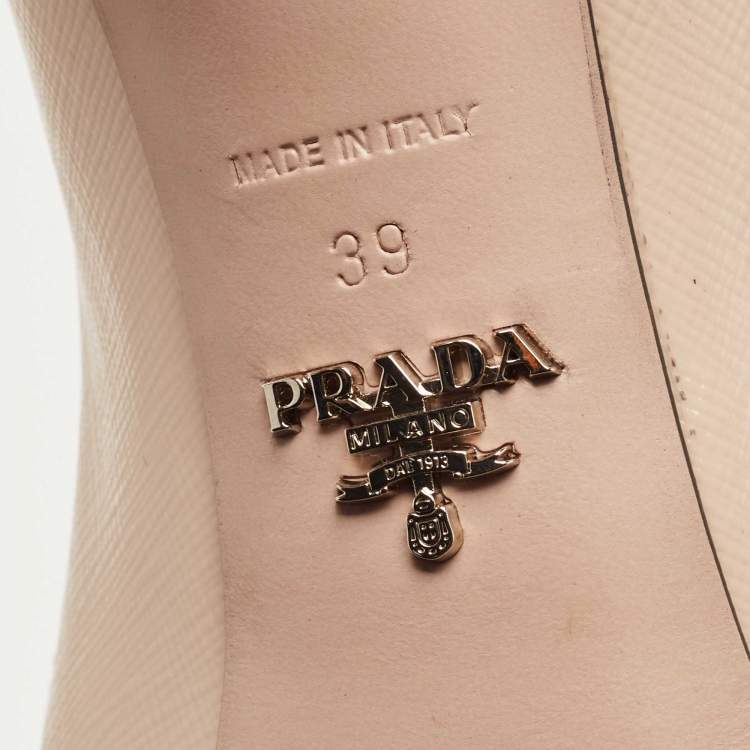 Pre Owned Prada Beige Saffiano Patent Leather Pointed Toe Pumps Size 39