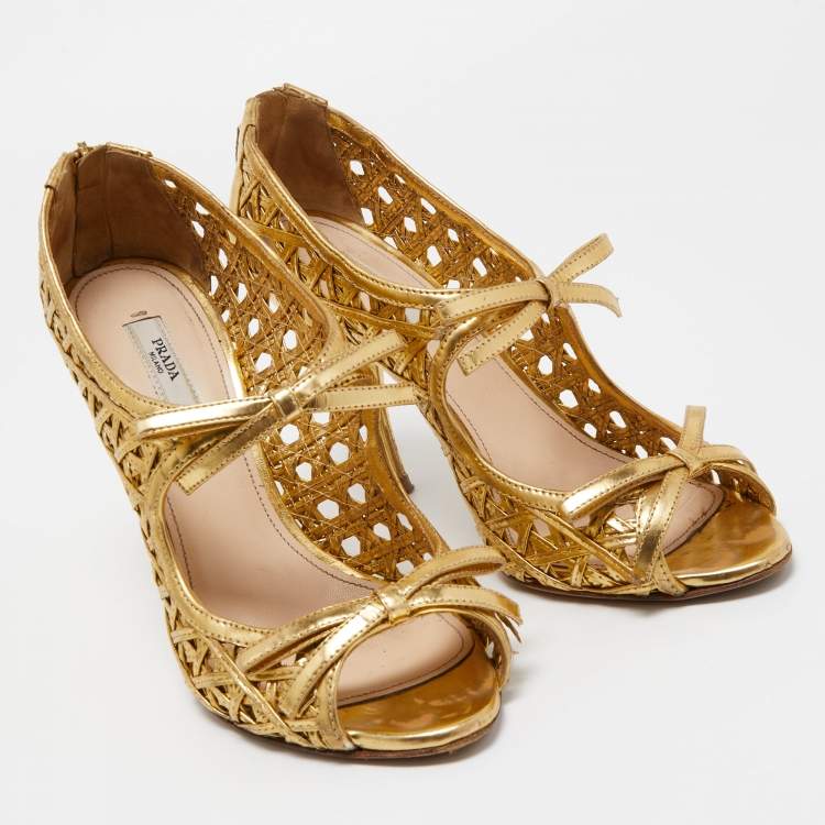 Pre Owned Prada Gold Leather Bow Open Toe Caged Sandals Size 38.5