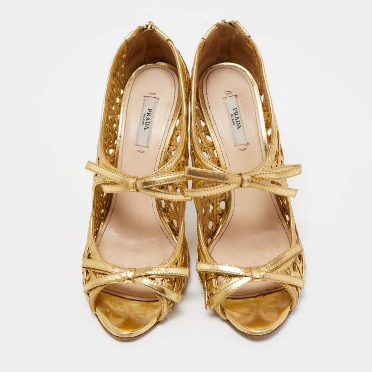 Pre Owned Prada Gold Leather Bow Open Toe Caged Sandals Size 38.5