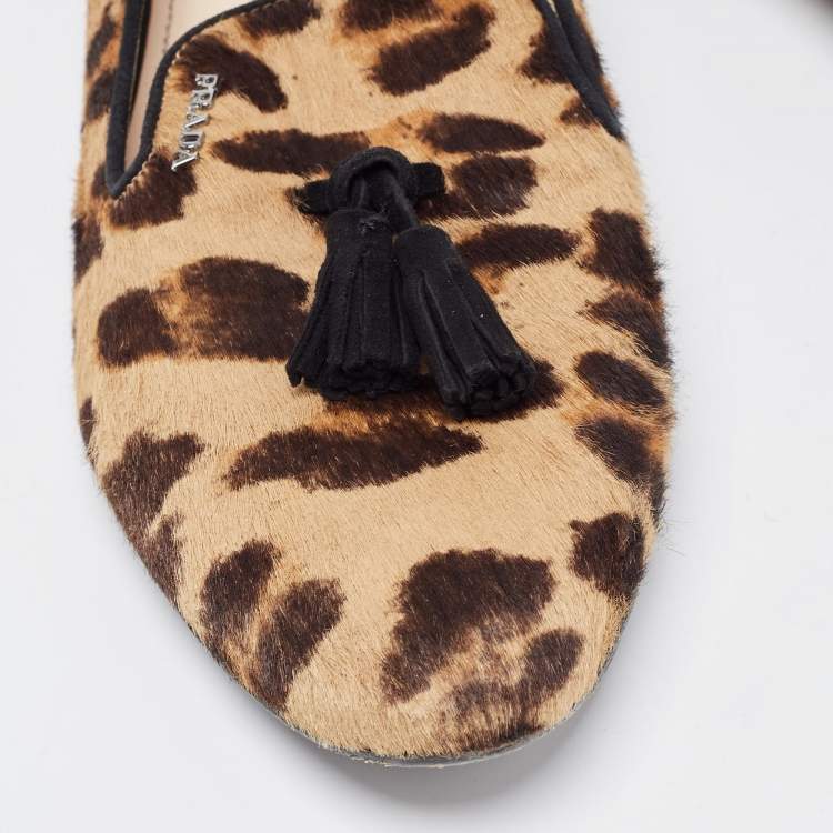 مملوكة مسبقًا Prada Beige/Brown Leopard Print Calf Hair Smoking Slippers Size 38.5