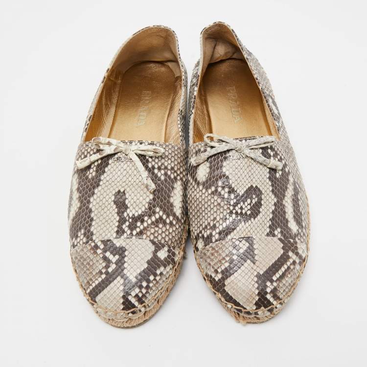 Pre Owned Prada Brown/Beige Python Leather Slip On Loafers Size 40