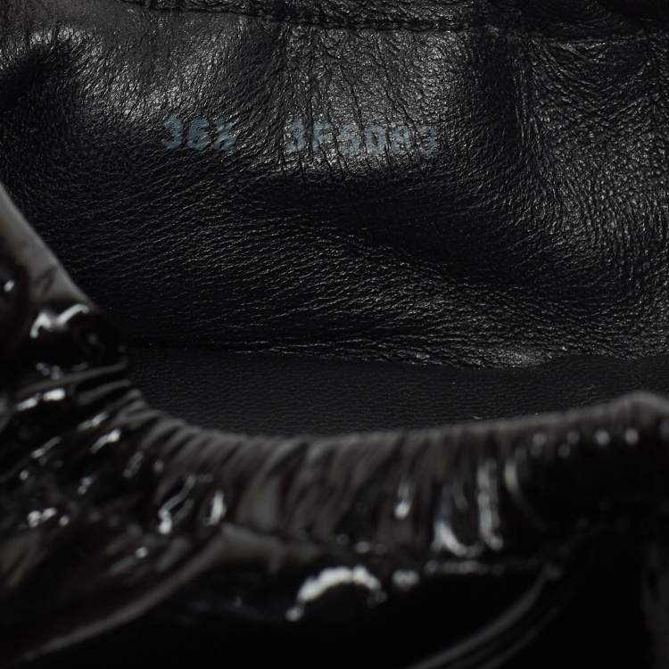 مملوكة مسبقًا Prada Black Patent Leather Scrunch Ballet Flats Size 36.5