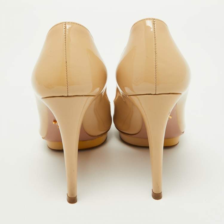 Pre Owned Prada Beige Patent Leather Platform Pumps Size 35
