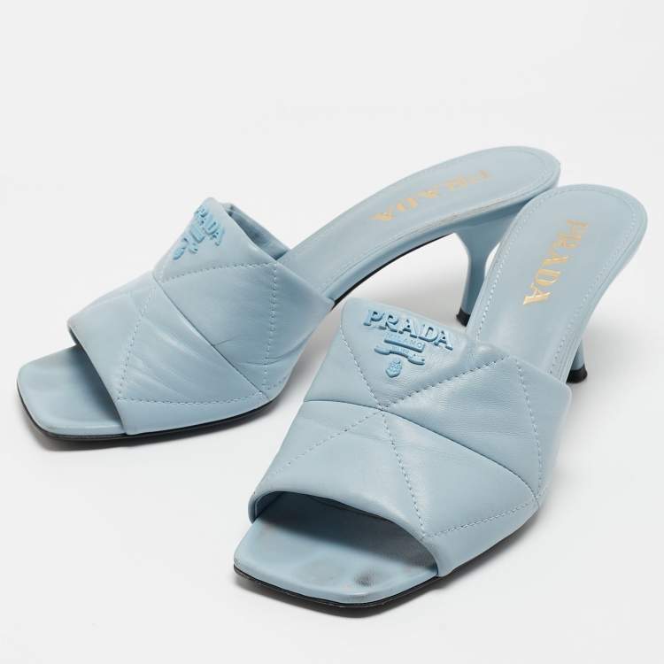مملوكة مسبقًا Prada Blue Quilted Leather Logo Slide Sandals Size 38.5