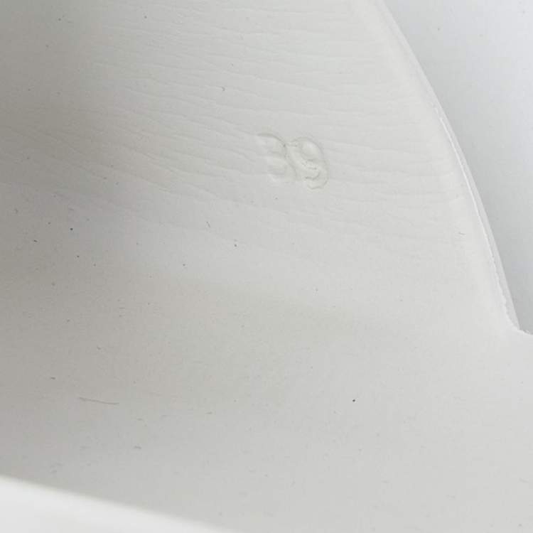 Pre Owned Prada White Rubber Slides Size 39