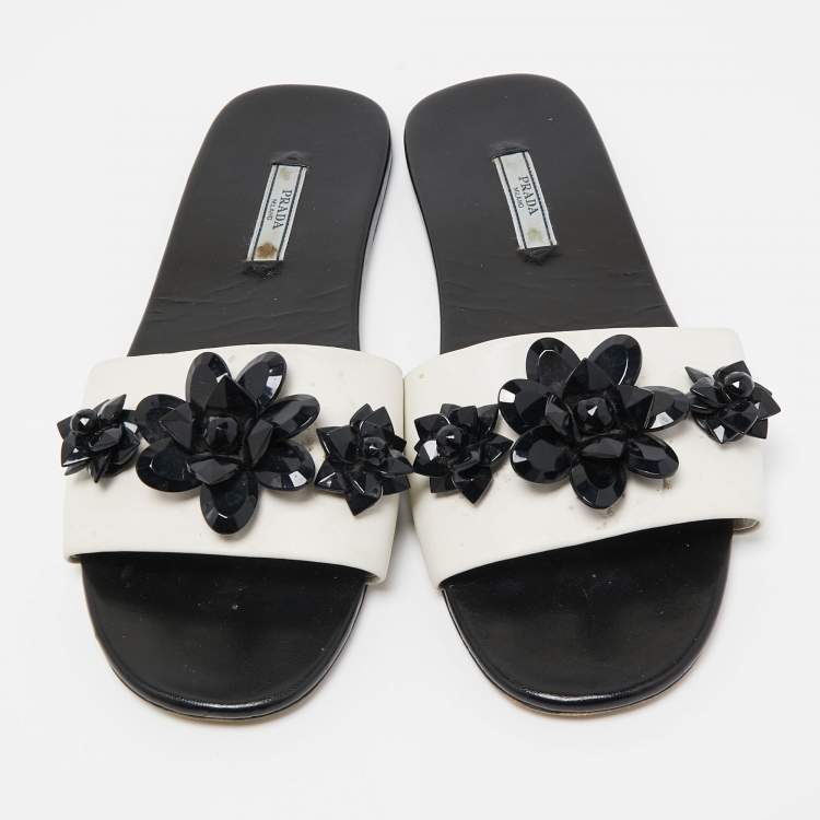 Pre Owned Prada White Leather Crystal Embellished Slides Flat Size 40
