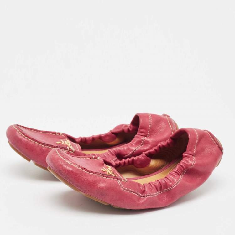 Pre Owned Prada Pink Leather Scrunch Slip On Loafers Size 36.5