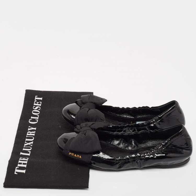 Pre Owned Prada Black Patent Leather Scrunch Ballet Flats Size 37