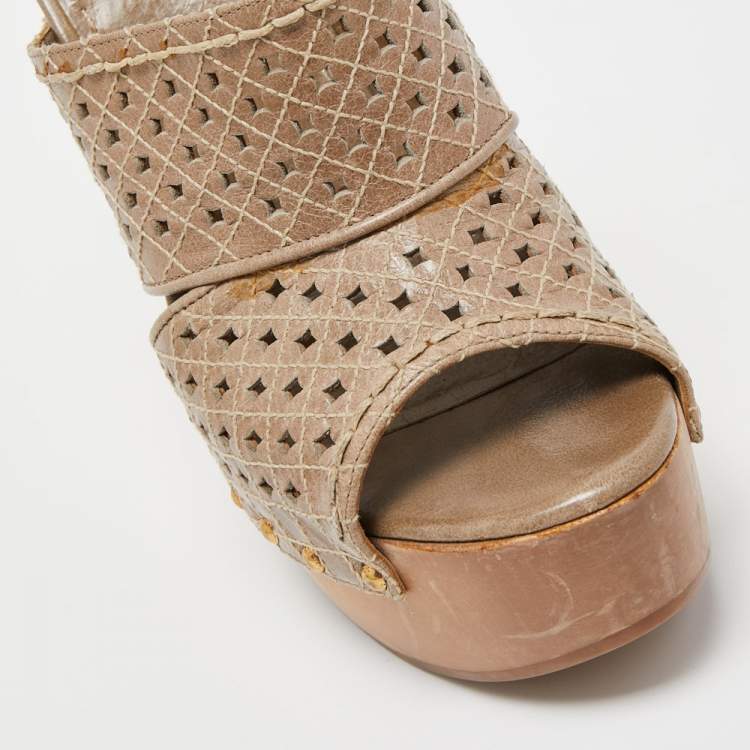 Pre Owned Prada Green Leather Platform Clogs Size 40