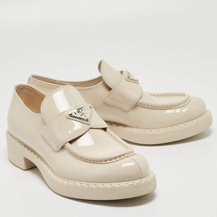 Pre Owned Prada Cream Patent Leather Slip On Loafers Size 39.5 