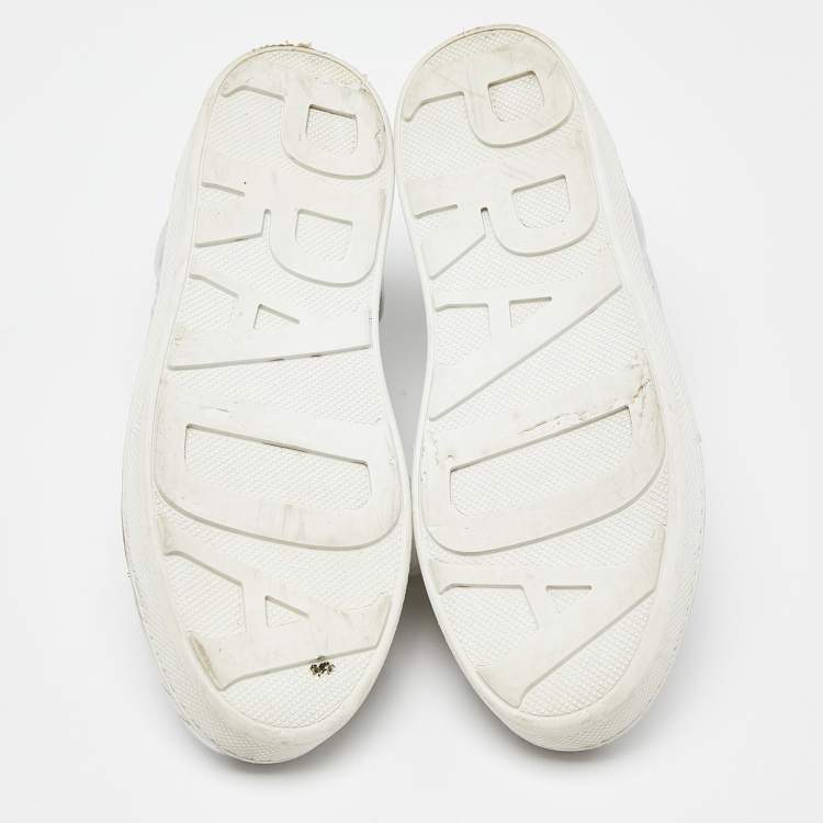 مملوكة مسبقًا Prada Silver Embroidered Leather Low Top Sneakers Size 38