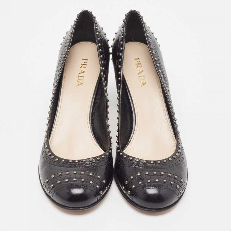 Pre Owned Prada Black Leather Studded Round Toe Pumps Size 39