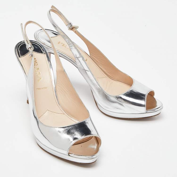 Pre Owned Prada Silver Laminated Leather Peep Toe Slingback Sandals Size 39