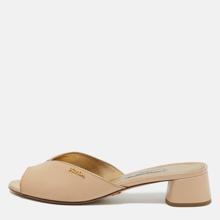 Pre Owned Prada Beige Patent Leather Open Toe Block Heel Slide Sandals Size 37