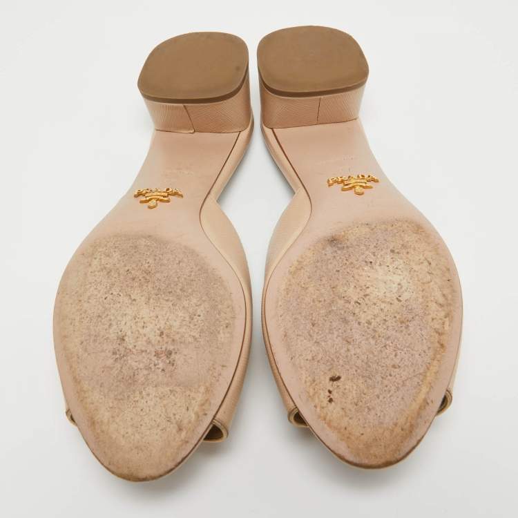 Pre Owned Prada Beige Patent Leather Open Toe Block Heel Slide Sandals Size 37