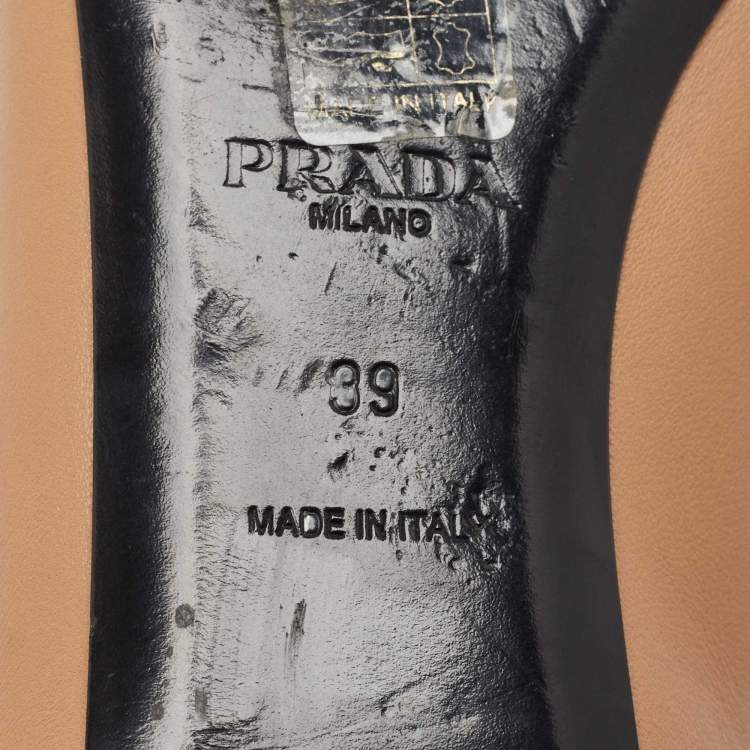 Pre Owned Prada Beige/Black Patent and Leather Ballet Flats Size 39
