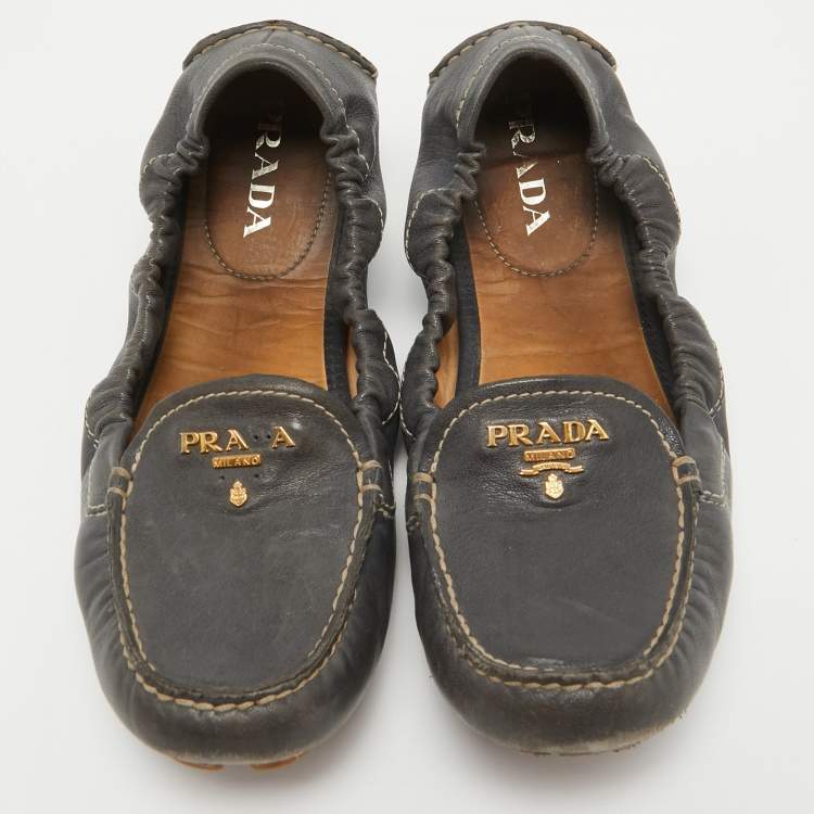 Pre Owned Prada Black Leather Scrunch Ballet Flats Size 36 
