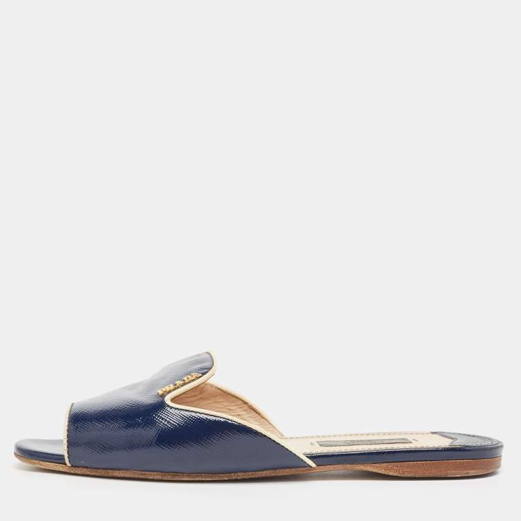 Pre Owned Gucci Navy Blue Vernice Saffiano Leather Flat Slides Size 36