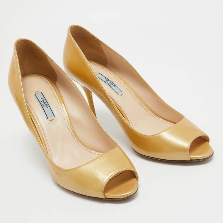 Pre Owned Prada Gold Patent Leather Peep Toe Pumps Size 40.5